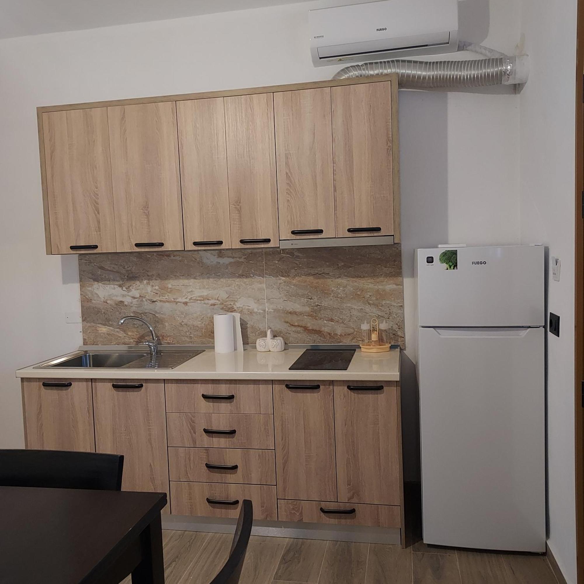 Guesthouse Влёра Экстерьер фото