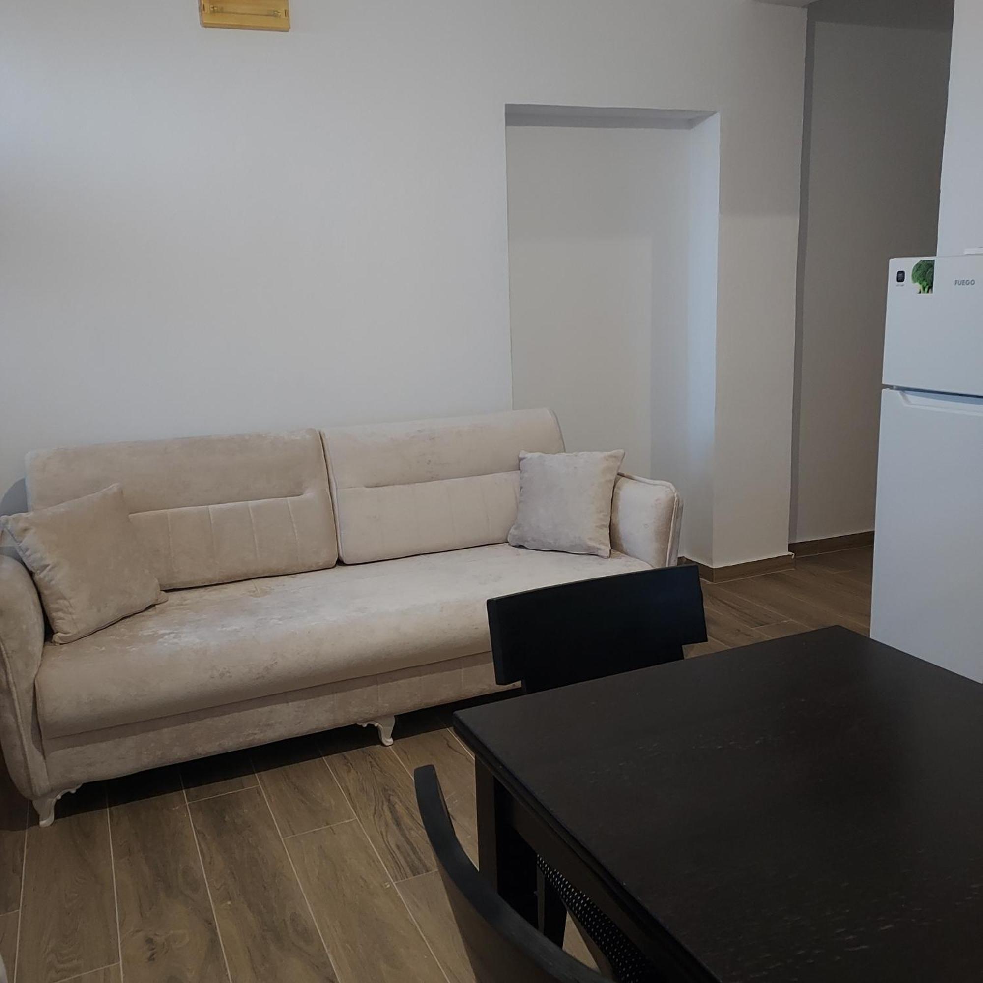 Guesthouse Влёра Экстерьер фото